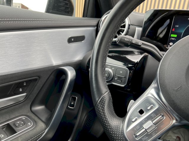 Mercedes-Benz Mercedes-Benz Classe A 250 e 262ch AMG Line 8G-DCT