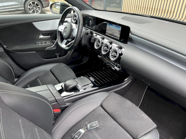 Mercedes-Benz Mercedes-Benz Classe A 250 e 262ch AMG Line 8G-DCT