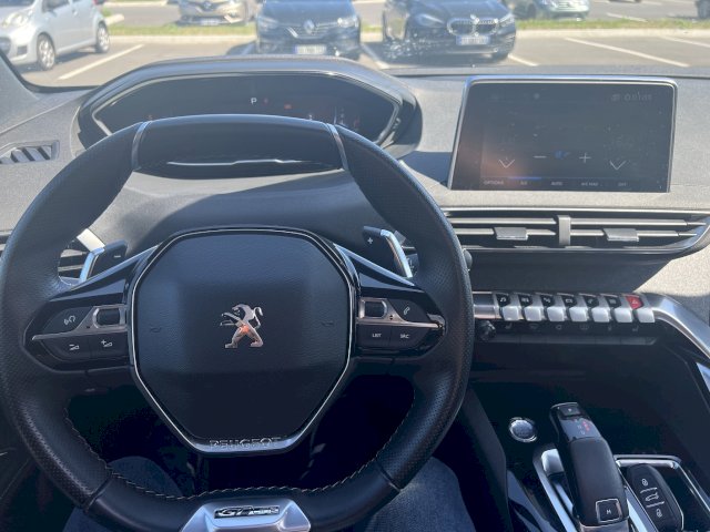 Peugeot Peugeot 5008 130ch S&S GT Line EAT8 - DISTRI NEUVE - MOTEUR GARANTIE 10 ANS ou 180 000 km