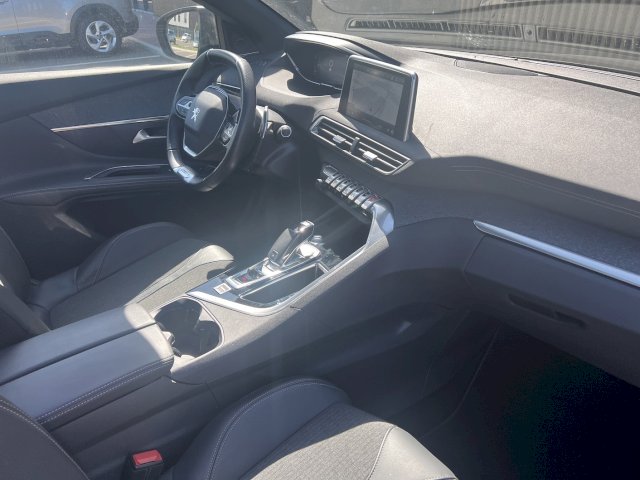 Peugeot Peugeot 5008 130ch S&S GT Line EAT8 - DISTRI NEUVE - MOTEUR GARANTIE 10 ANS ou 180 000 km