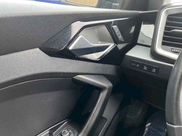 Audi Audi A1 Sportback II 30 TFSI 110ch Design Luxe S tronic 7