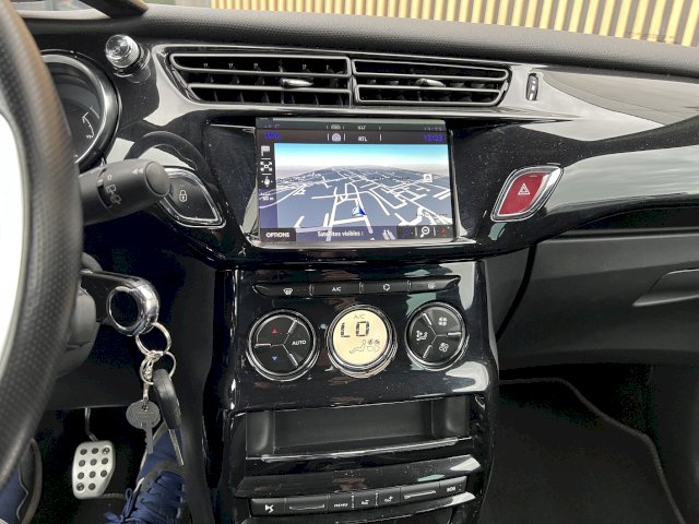 Citroen Citroën DS3 1.6 THP 165 CV PERFORMANCE LINE- MOTEUR A CHAINE