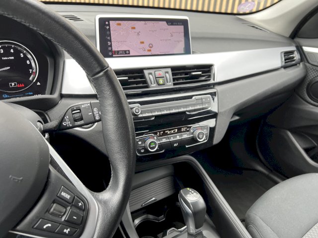 BMW BMW X1 II (F48) xDrive25eA 220ch Business Design 6cv