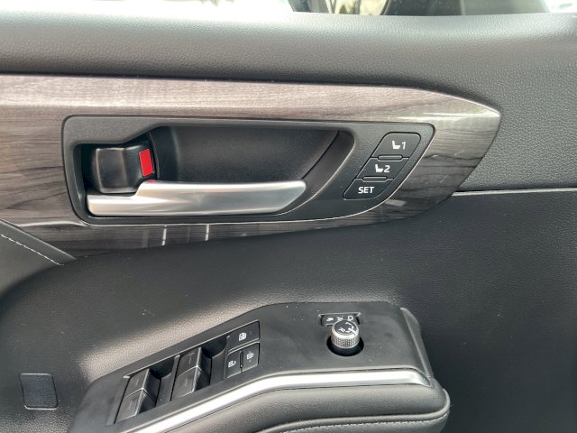 Toyota HIGHLANDER 2.5 248 CH LOUNGE - 7 places