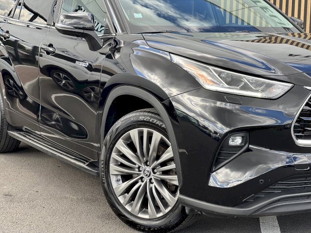 Toyota HIGHLANDER 2.5 248 CH LOUNGE - 7 places