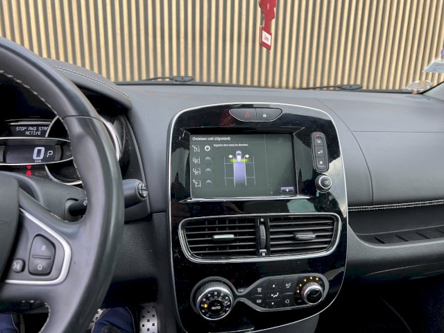 Renault Renault Clio IV TCE 120 CV INITIALE PARISBOITE AUTOMATIQUE EDC
