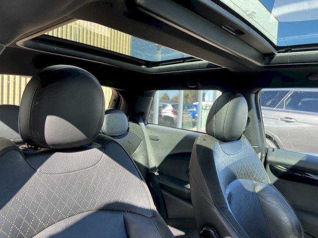 Mini Mini COOPER SD 170 CV BOITE AUTOMATIQUE - CUIR / TOIT OUVRANT- HARMAN KARDON