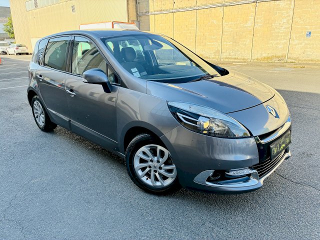 Renault Renault Megane III (D95) 1.5 dCi 110ch FAP Dynamique EDC eco²