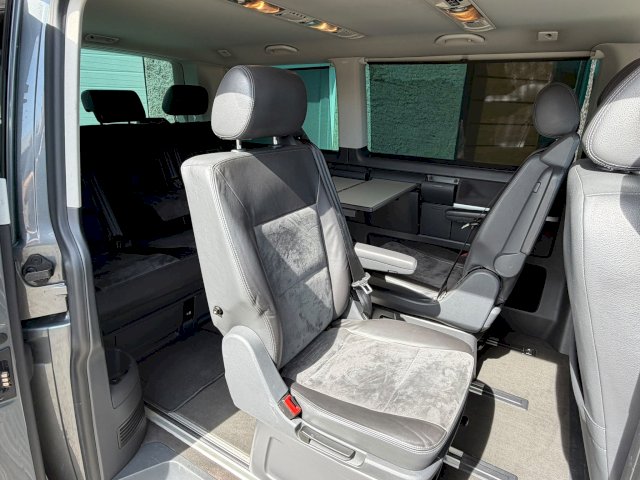 Volkswagen Volkswagen Transporter Ccb V (T5) L2 2.0 TDI 180 4Motion