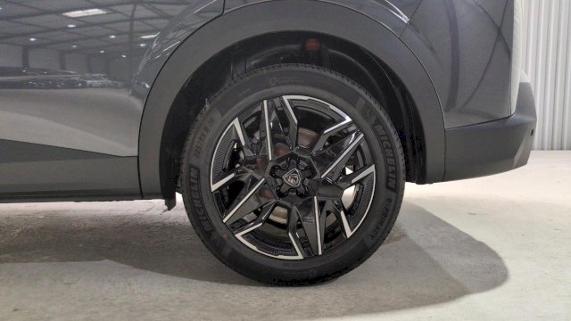 Peugeot 5008 HYBRID 145 BVA E-DCS6 7PL GT