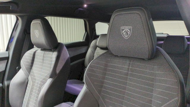 Peugeot 5008 HYBRID 145 BVA E-DCS6 7PL GT