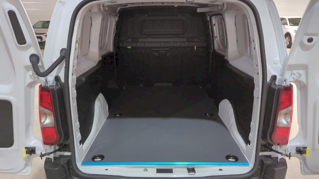 Peugeot PARTNER FOURGON XL DIESEL 130 CH AUTOMATIQUE 3PL SUREQUIPE