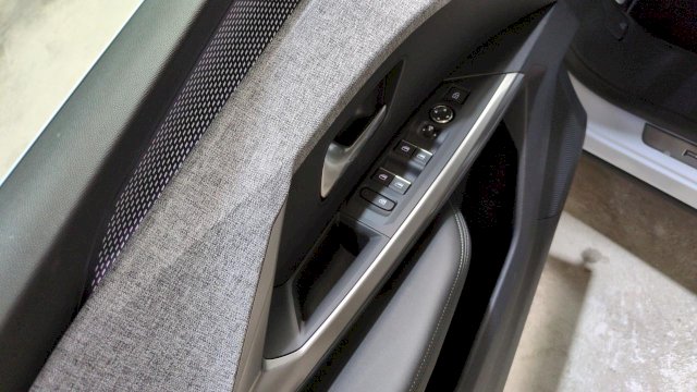 Peugeot 5008 HYBRID 145 BVA E-DCS6 7PL GT