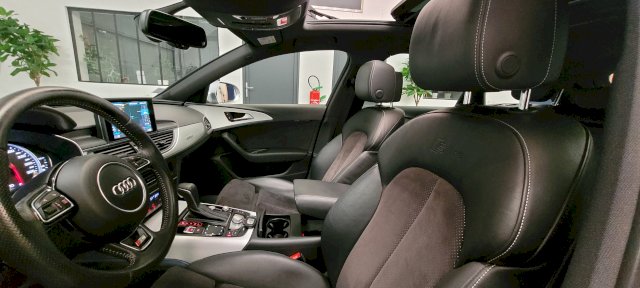 Audi A6 Avant 3.0 TDI clean diesel quattro