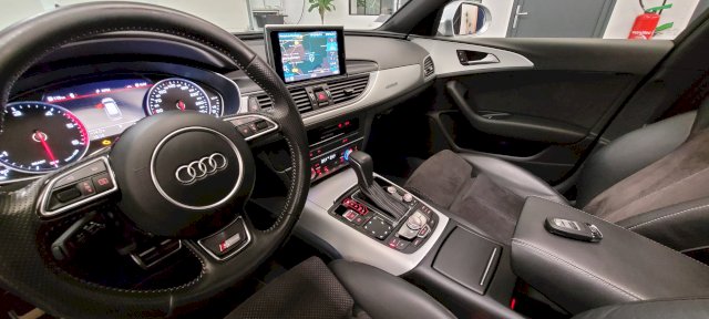 Audi A6 Avant 3.0 TDI clean diesel quattro