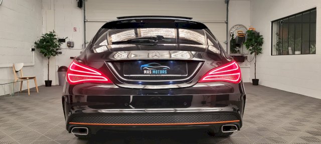 Mercedes-Benz CLA Shooting Brake CLA 250 Orange Art Edition (117.944)
