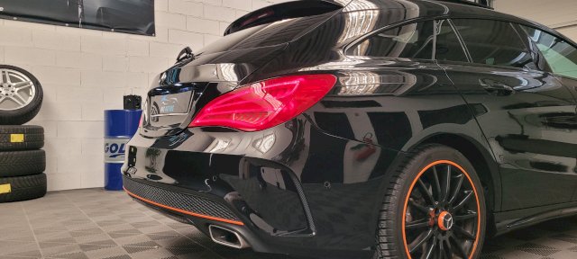Mercedes-Benz CLA Shooting Brake CLA 250 Orange Art Edition (117.944)
