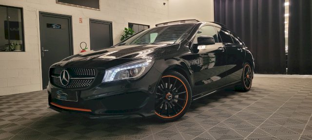 Mercedes-Benz CLA Shooting Brake CLA 250 Orange Art Edition (117.944)
