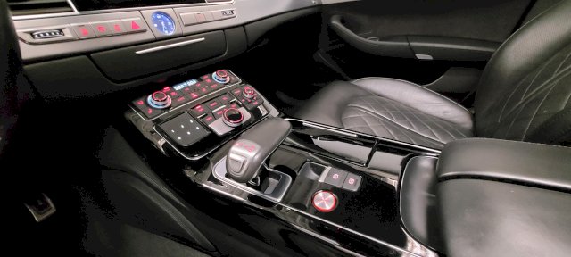 Audi S8 4.0 TFSI quattro