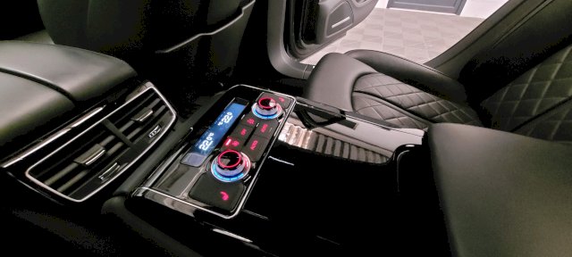 Audi S8 4.0 TFSI quattro