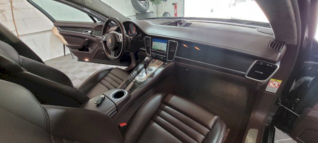 Porsche Panamera GTS