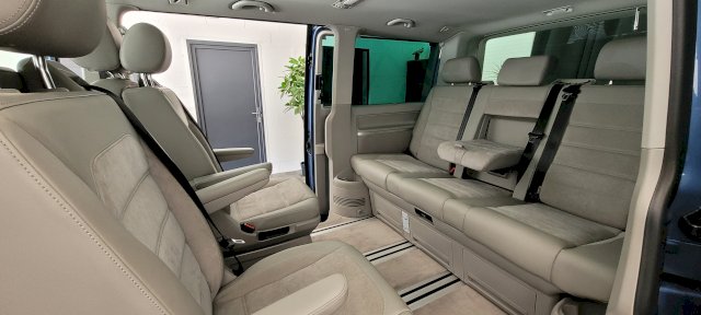 Volkswagen T6 Transporter Bus Multivan FWD Highline
