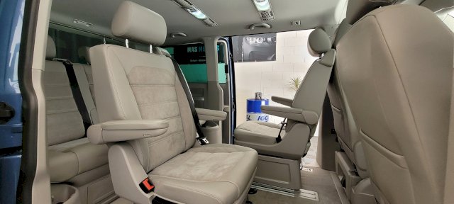 Volkswagen T6 Transporter Bus Multivan FWD Highline