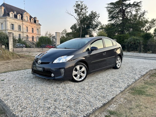 Toyota Toyota Prius III 136h Dynamic 17
