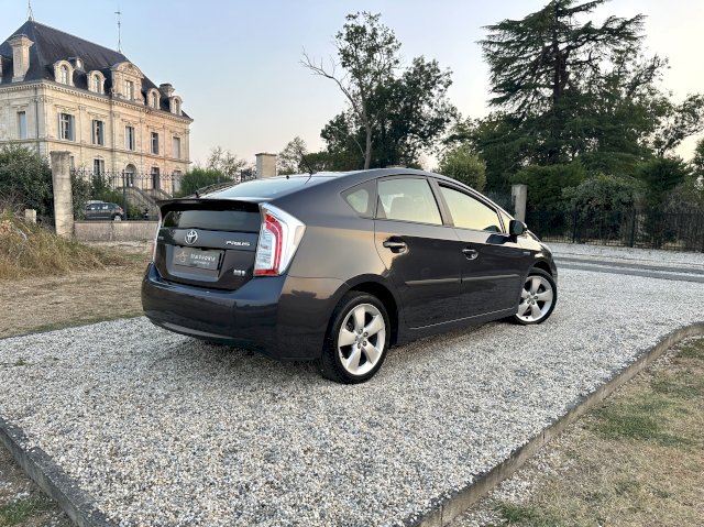 Toyota Toyota Prius III 136h Dynamic 17