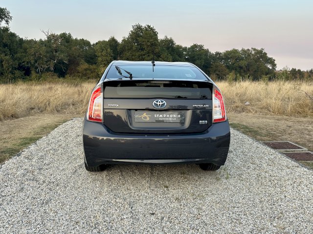 Toyota Toyota Prius III 136h Dynamic 17
