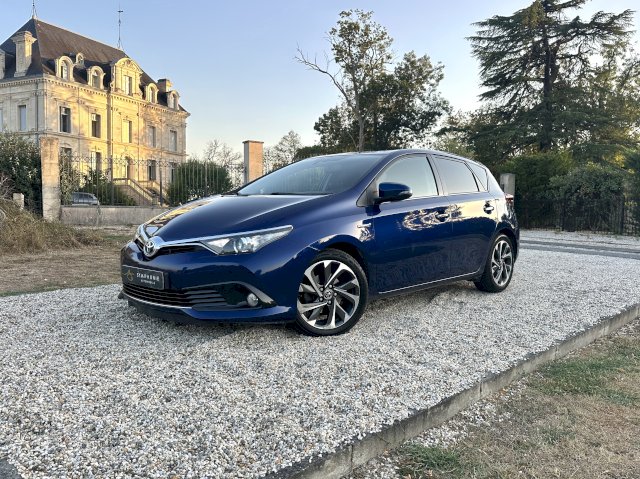 Toyota Toyota Auris II HSD 136h Design
