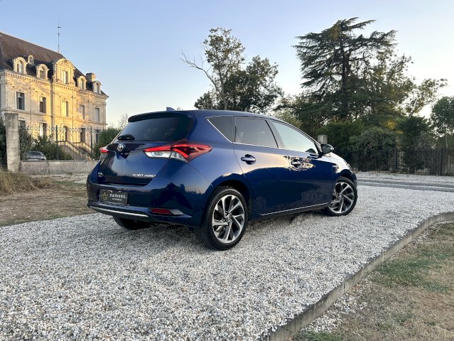 Toyota Toyota Auris II HSD 136h Design