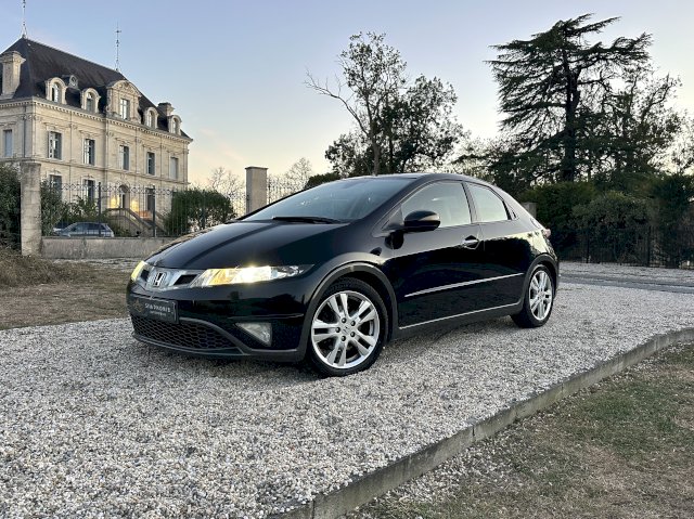 Honda CIVIC VIII phase 2 1.8 i-VTEC EXECUTIVE CUIR NAVI AT