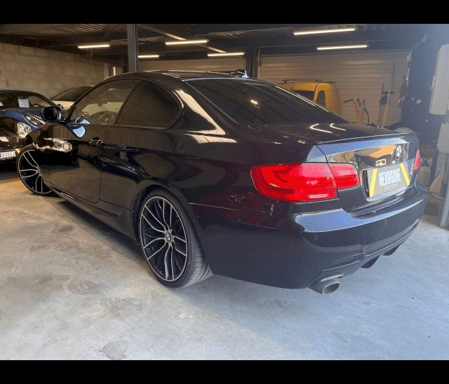 BMW BMW Série 3 320d E92 Coupé LCI M Sport
