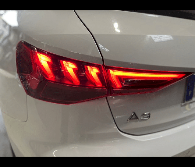 Audi Audi A3 Sportback IV 35 TFSI 150ch Business line S tronic 7