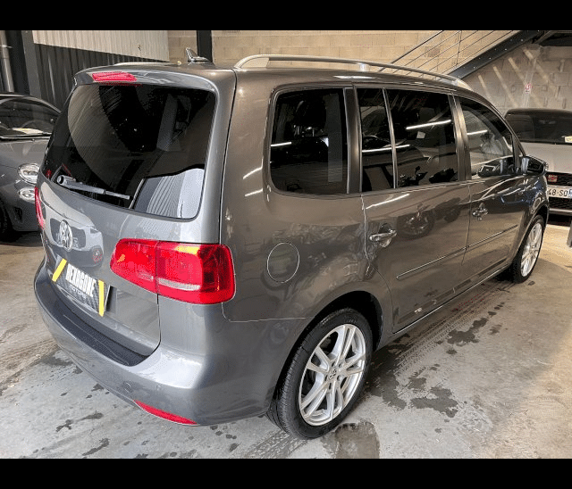 Volkswagen Volkswagen Touran II 1.6 TDI 105 FAP Confortline 7 Places