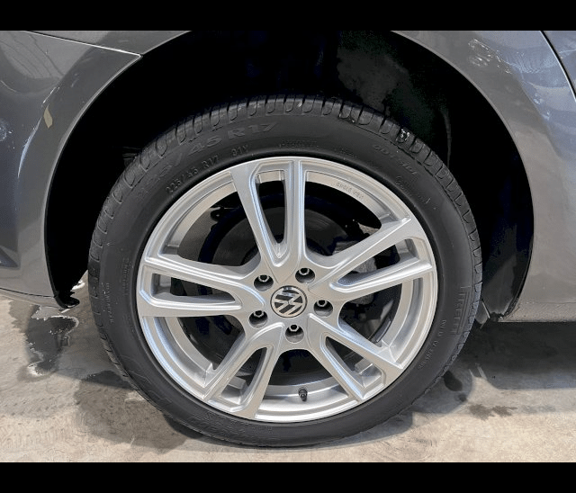 Volkswagen Volkswagen Touran II 1.6 TDI 105 FAP Confortline 7 Places