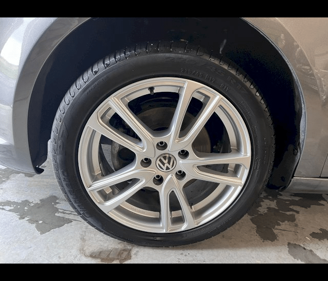 Volkswagen Volkswagen Touran II 1.6 TDI 105 FAP Confortline 7 Places
