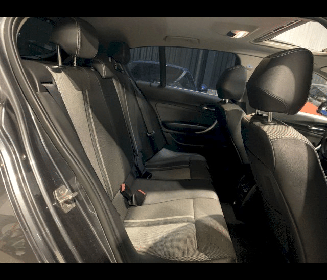 BMW BMW Série 1 II (F21/20) 116d 116ch UrbanChic 5p