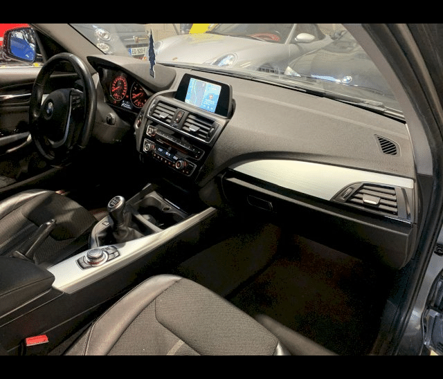 BMW BMW Série 1 II (F21/20) 116d 116ch UrbanChic 5p