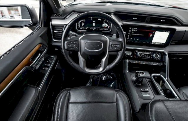 GMC SIERRA 6.2 V8 DENALI