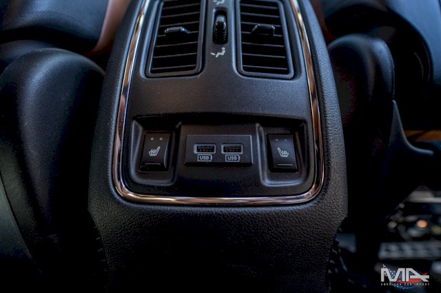 Jeep Grand Cherokee SRT V8 6.4 / Unique