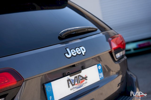 Jeep Grand Cherokee 6.4 V8 SRT / ORIGINE FRANCE BVA 8