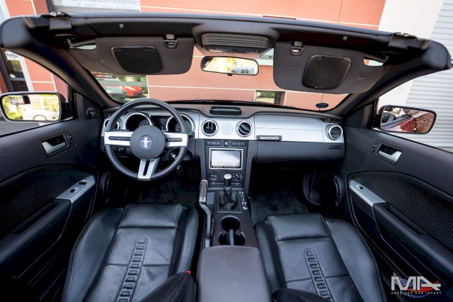Ford MUSTANG GT SALEEN 4.6 V8 / S281 