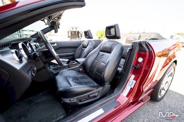 Ford MUSTANG GT SALEEN 4.6 V8 / S281 