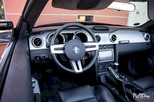 Ford MUSTANG GT SALEEN 4.6 V8 / S281 
