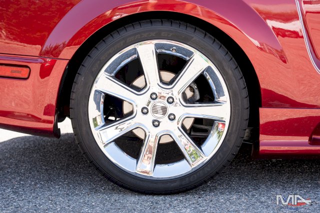 Ford MUSTANG GT SALEEN 4.6 V8 / S281 