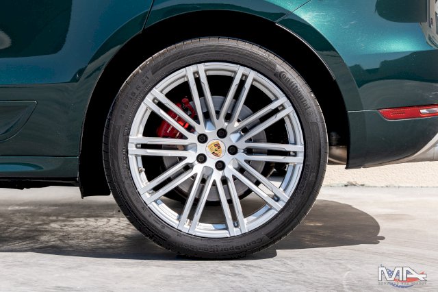 Porsche Macan Turbo 3.6 V6 400 ch PDK - Couleur rare