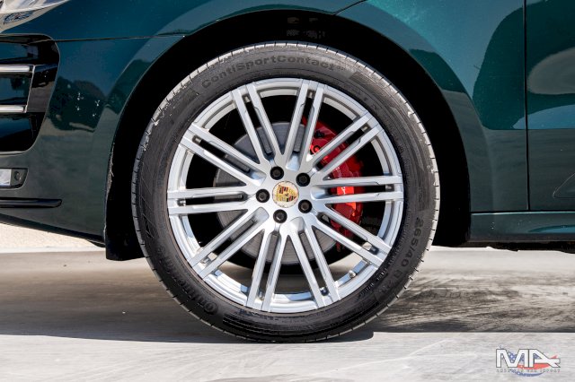 Porsche Macan Turbo 3.6 V6 400 ch PDK - Couleur rare