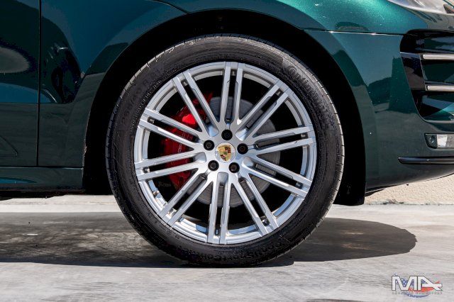 Porsche Macan Turbo 3.6 V6 400 ch PDK - Couleur rare